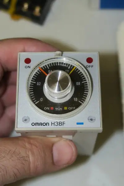 OMRON Twin Timer H3BF-8 w/h 8 Prong Mtg. Base and Panel Mount, View more