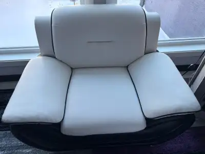 Couch set, View more