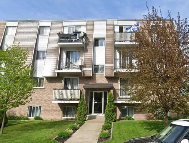 4 1/2 A LOUER LONGUEUIL COLLECTIVITÉ-NOUVELLE STYLE CONDO