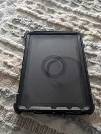 Otter box iPad 4,5, and pro case