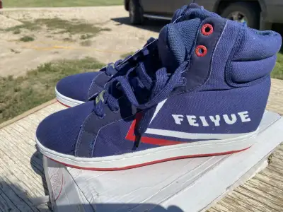 FS: rare FEIYUE high tops NEW navy blue Original from Shanghai, View more