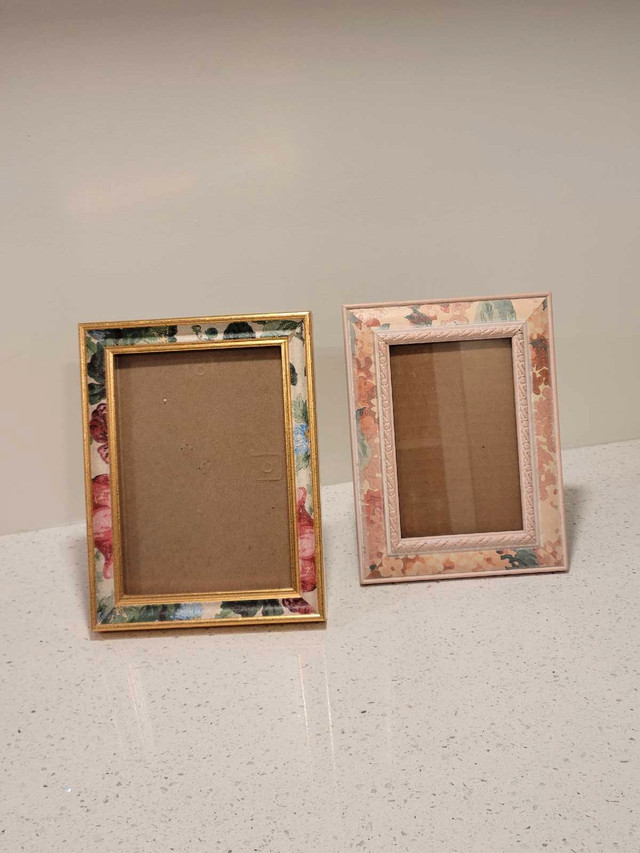 Floral Picture Frames  in Home Décor & Accents in Hamilton