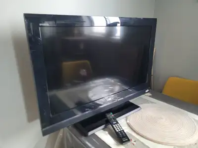 Sony Bravia 32" LCD TV, View more