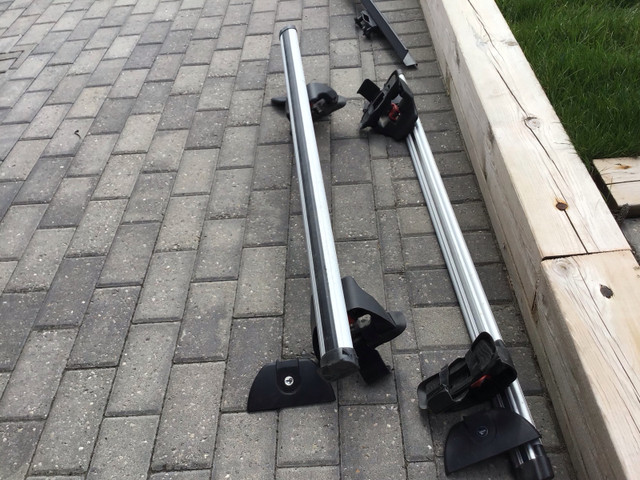 Roof rack and bicycle rack in Clothing, Shoes & Accessories in Oshawa / Durham Region