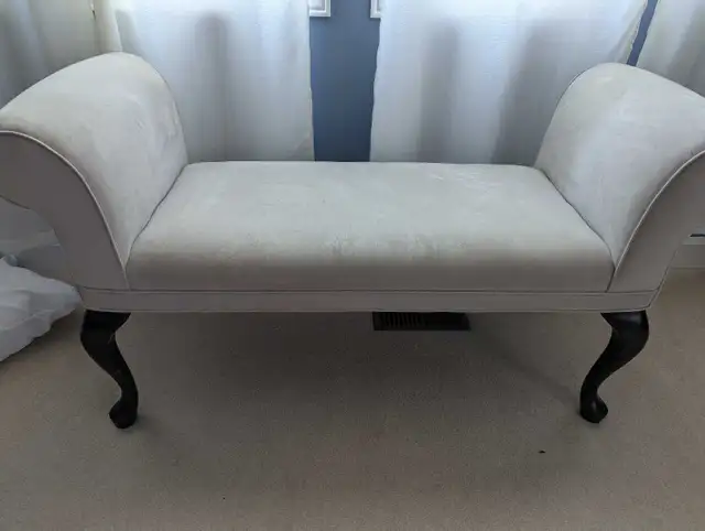 decorative bench  in Home Décor & Accents in Mississauga / Peel Region - Image 2