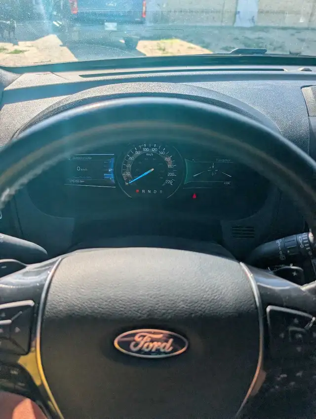 2017 Ford Explorer XLT 577405827626444803