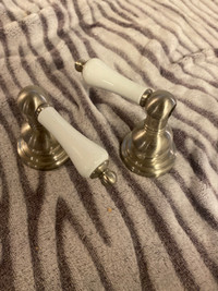 faucet knobs 
