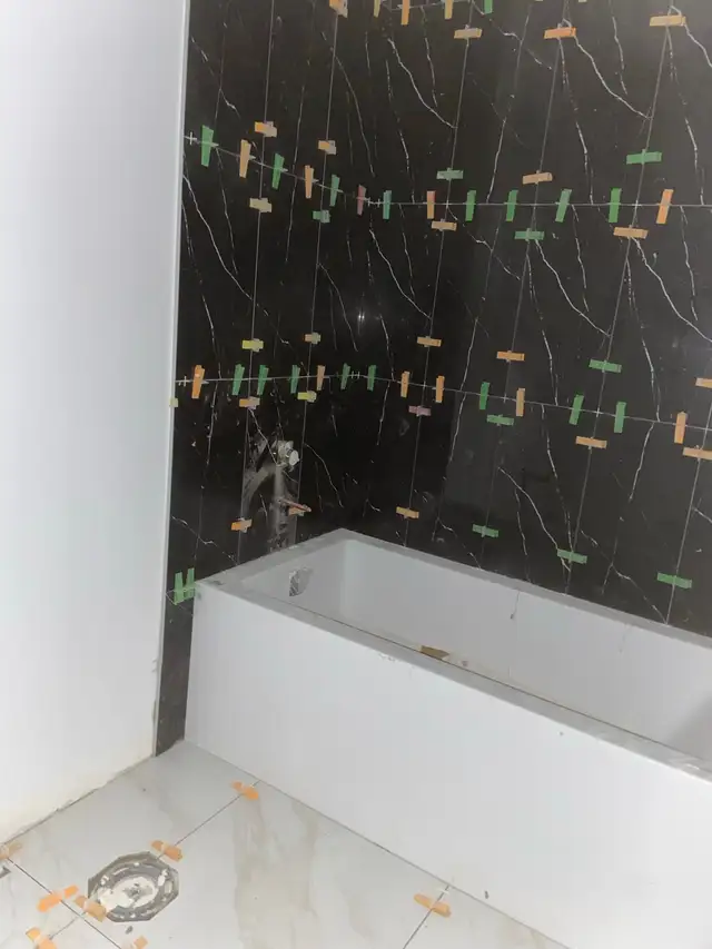 Tile Installer62863241919235123