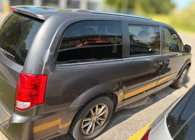 Dodge Grand Caravan 30TH Anniversary Edition *AS IS *READ AD* in Cars & Trucks in Oshawa / Durham Region - Image 3
