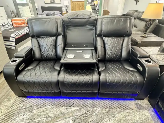 New Power recliner Sofa loveseat With Wireless Charger In Sale in Chairs & Recliners in Sarnia - Image 3