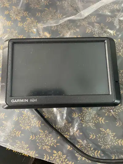 Gps garmin nuvi 265 w with car charger