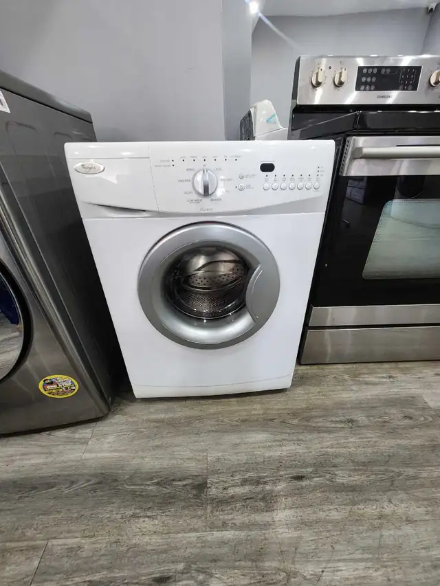 apartment ELECTRIC washer 24 w stackable  in Washers & Dryers in Mississauga / Peel Region - Image 2