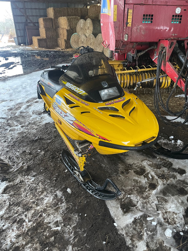 1998 mxz 670 in Snowmobiles in Belleville - Image 3