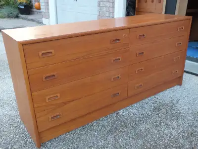 TEAK 6 DRAWER LONG DRESSER MCM, View more