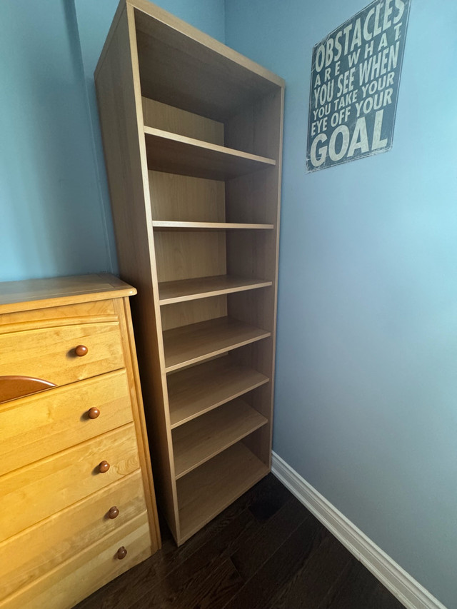 Single Bedroom Set in Beds & Mattresses in Markham / York Region - Image 2