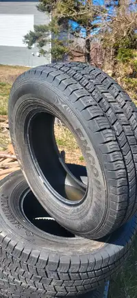 265/70/17 tires
