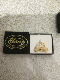 Disney Cinderella carriage pin new in box