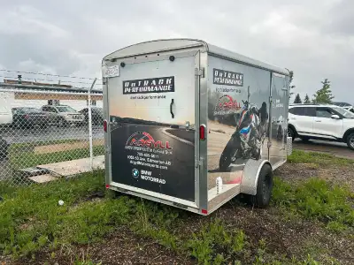 I'm selling a used but impeccable 2015 cargo trailer, perfect for hauling your equipment or gear, fe...
