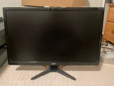 Selling an Acer 24-inch Full HD LED monitor in excellent condition! It comes with the original box....