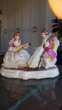 PORCELAINE Couple Musicien