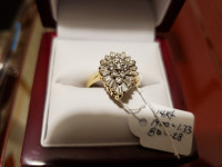 Ladies Pear Shaped Ring with Brilliant Cut and Baquette Diamonds