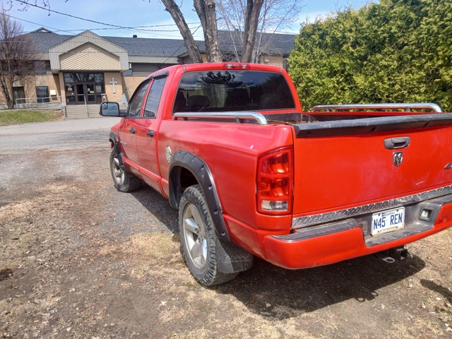 Pick up dodge ram 1500 2006 5.7L — photo 2