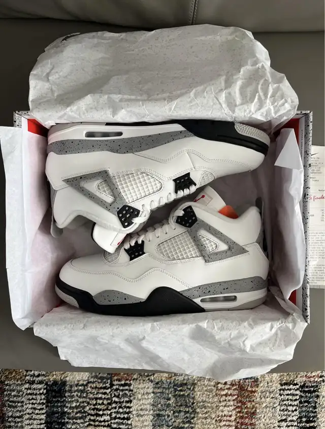 Jordan 4 Retro White Cement  in Men's Shoes in Mississauga / Peel Region - Image 7
