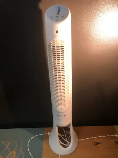 Honeywell HYF260WC QuietSet® Whole Room 40” Tall Tower Fan $40 BUCKAROOS...LIKE NEW!!! HARDLY USED!!...