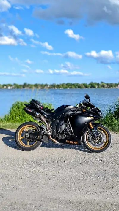 2009 Yamaha R1 My pride and joy. Have had it since 2023. Full synthetic oil change only. 91/93 gas o...