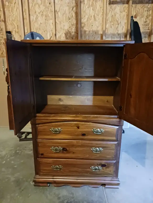Solid wood  Tallboy chest and matching headboard in Beds & Mattresses in Kingston - Image 3