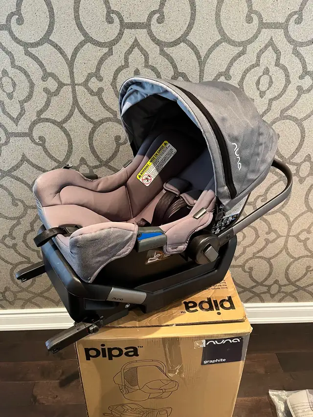 Nuna Pipa infant baby car seat - Mint Condition  in Strollers, Carriers & Car Seats in Markham / York Region - Image 4