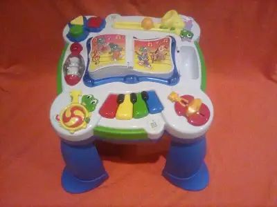 Table LEAPFROG éveil musical Version française Environnement sans fumée ni animaux LEAPFROG table Fr...