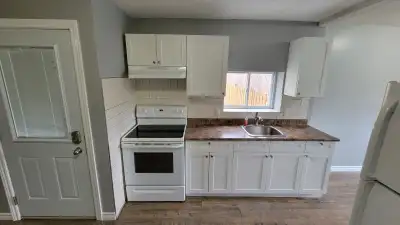 WATERFRONT 1 BED 1 BATH UNIT WITH PARKING AND OUTDOOR SPACE