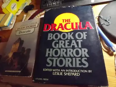 2 CLASSIC DRACULA  BRAM STOKER HORROR BOOKS BUNDLE/HARDCOVER, View more