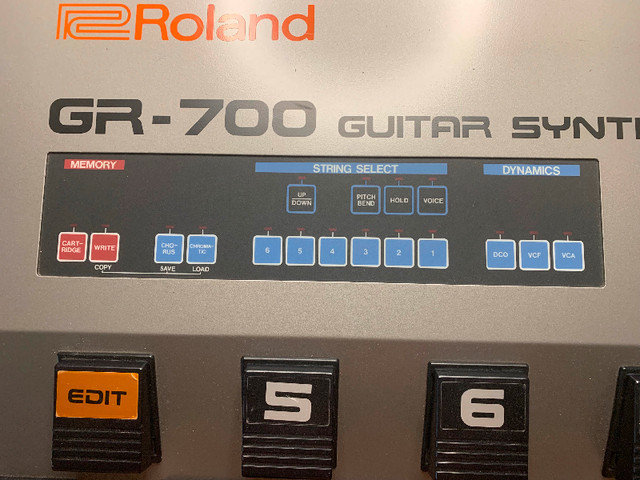 Roland Gr-700 dans Guitares  à Ville de Québec - Image 2