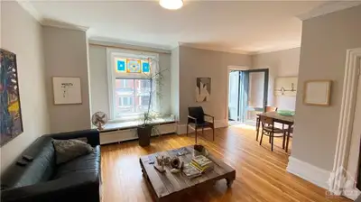 Charming Centretown Two Bedroom Apartment!