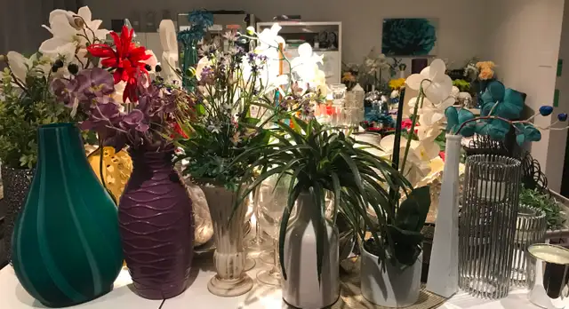 Home decor accessories in Home Décor & Accents in Calgary - Image 5