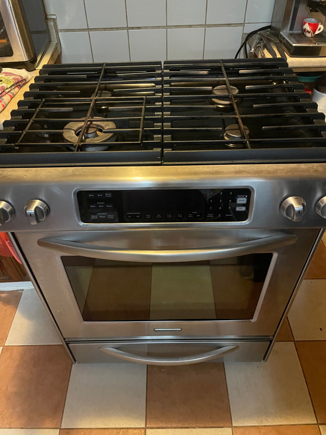 Gas range  in Stoves, Ovens & Ranges in City of Toronto