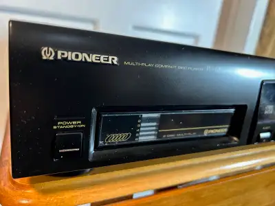 PIONEER PD-M403 6 Pack CD Changer (1995), View more