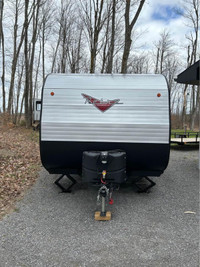 BRAND NEW 2022 Riverside 171DRD Travel Trailer