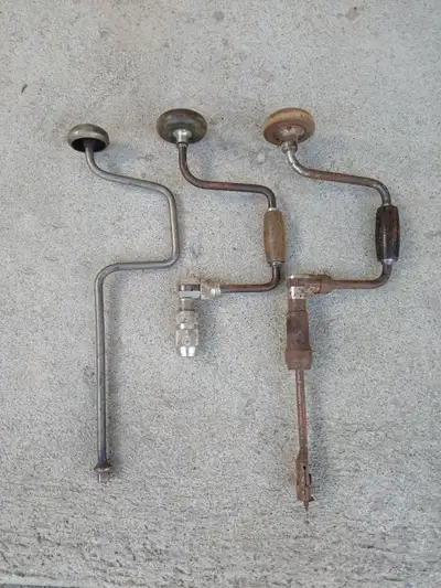 Antique Hand Tools 30$ for the lot