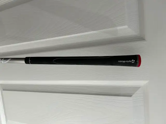 Taylormade Aeroburner Irons With Graphite Shafts in Golf in Oakville / Halton Region - Image 6