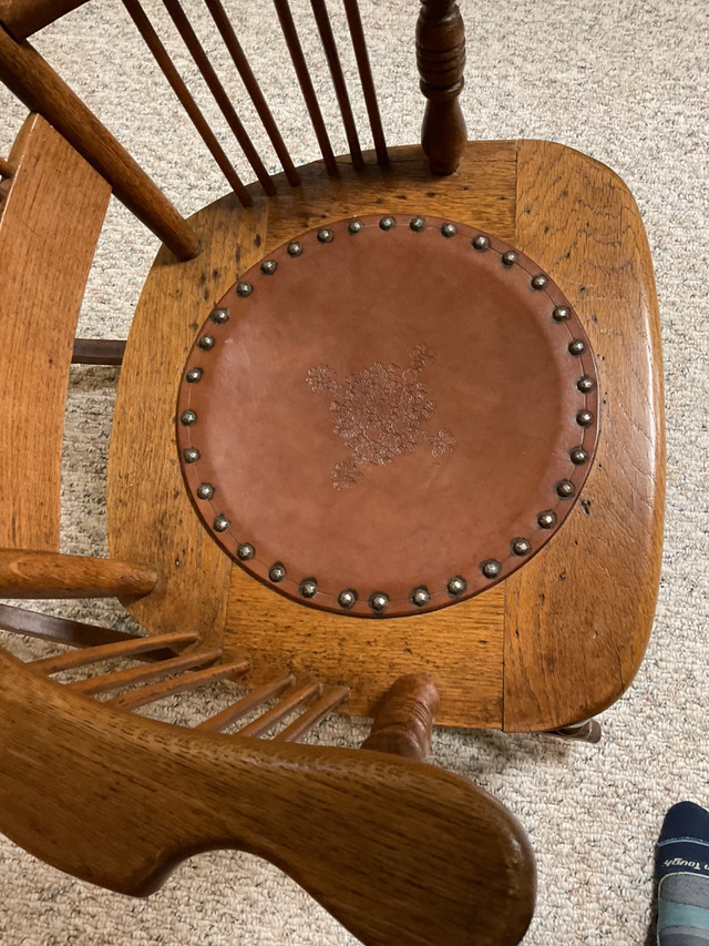 Antique press back rocking chair in Chairs & Recliners in Norfolk County - Image 4