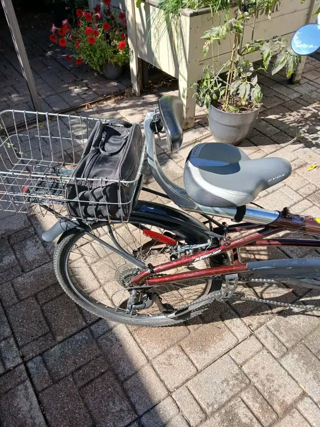 Vélo evox allongé électrique in eBike in Granby - Image 7