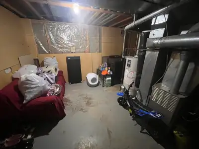 3 bedroom 1.5 bathroom house for rent. Huge backyard fully fenced , attached single car garage, shed...