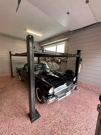 $5,500 OBO Great condition, powder coated steel, 8,000lb capacity. Purchased new from Garage Strateg...