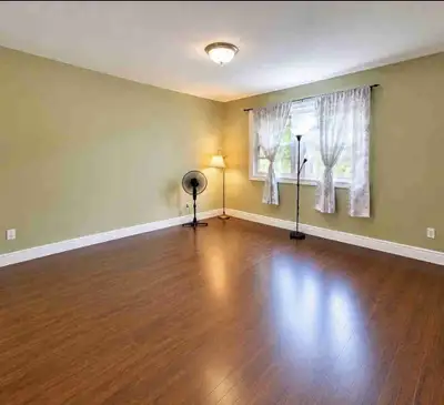 Private Room Available – October 1st ✨ Clean & comfortable room in a great location Only 5 minutes f...
