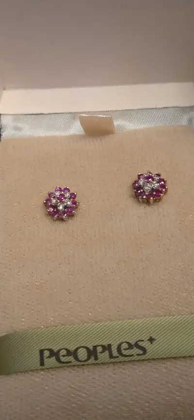 Peoples Ruby and Diamond Jewellery Set 10 karat gold, View more