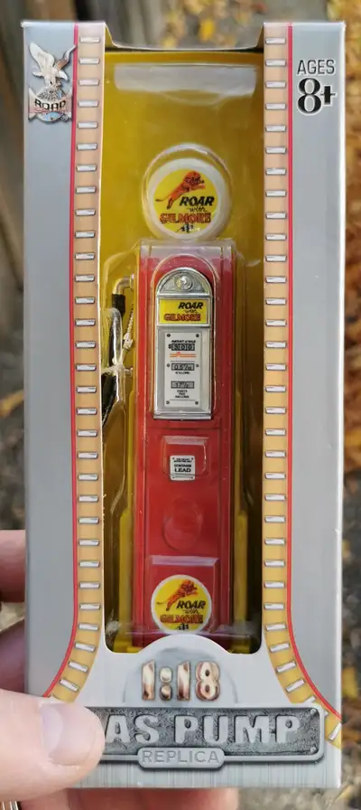 1:18 Scale "Roar with Gilmore" Vintage Gas Pump Replica – (NIB), View more