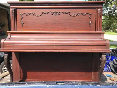 FREE PIANO FANCY ORNATE FRONT PANEL HEINTZMAN FREE DELIVERY Beautiful 100 year old upright beast Wel...